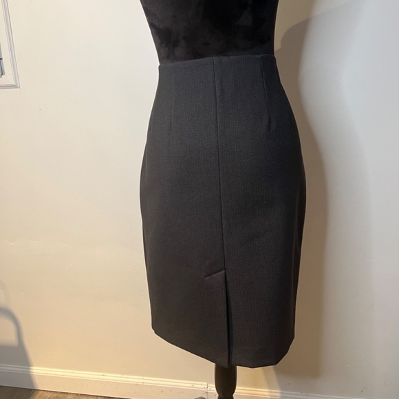 Neiman Marcus skirt size 10 preloved - Picture 5 of 6